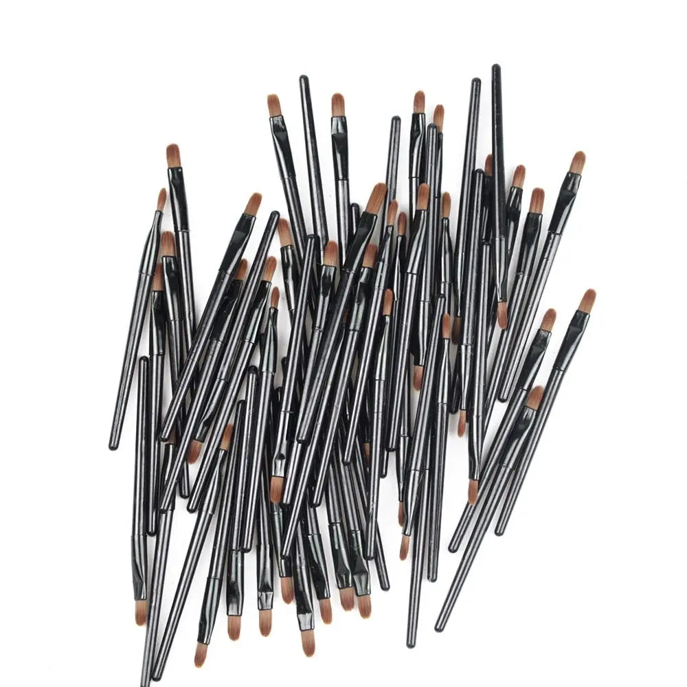 50Pcs Disposable Lip Brush Gloss Wands Applicator Professional Makeup Cosmetic Brush Lip Liner Brush Makeup Tools