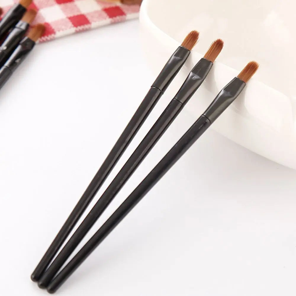50Pcs Disposable Lip Brush Gloss Wands Applicator Professional Makeup Cosmetic Brush Lip Liner Brush Makeup Tools