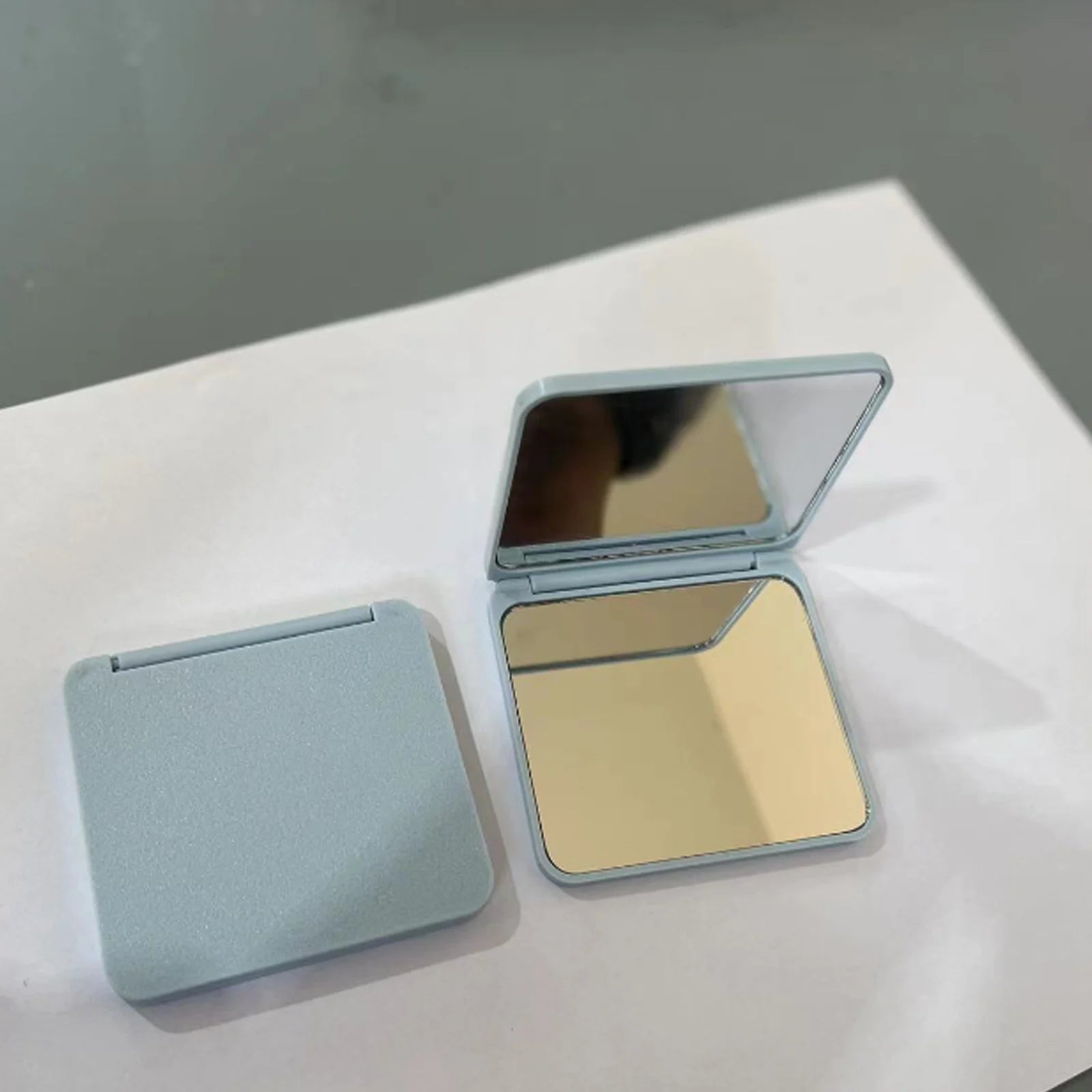 2-Face Makeup Mirror Square Portable Cute Girl'S Gift Hand Mini Mirror Pocket Double-Sided Makeup Mirror Compact Multiple Colors