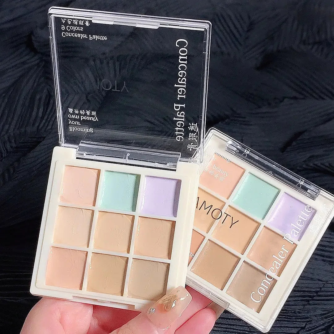 The 9-color concealer for freckles, acne marks, dark circles, and tear troughs brightens the skin tone. The 9-color concealer la