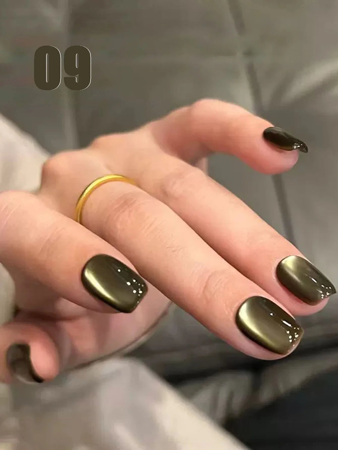 MIANEL 12ML Emperor Green Cat Eye Gel Nail Polish Whitenning Nails Green Nails Suitable For Nail Salons Nail Supplies  1-21pcs