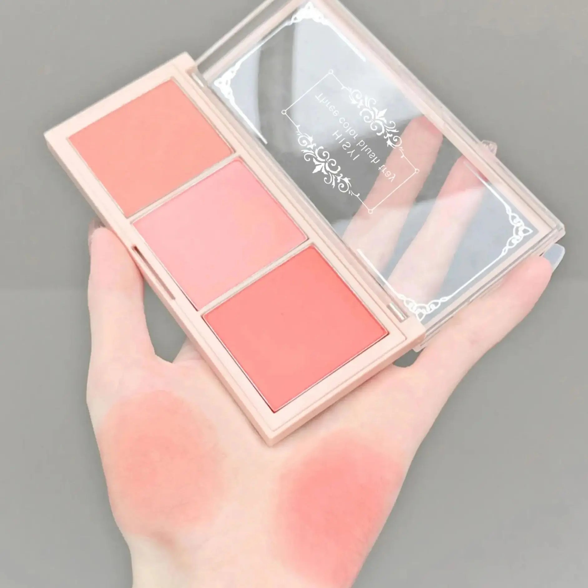 Three color blush tray, milk tea tone, matte and pearl natural gloss, brightening, long-lasting, no fly powder rouge makeup