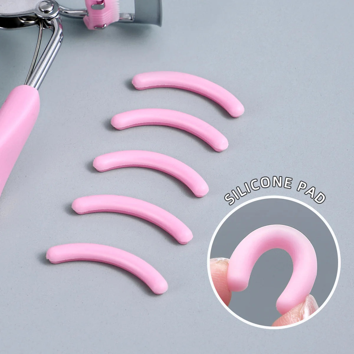 Portable eyelash curler with 5 silicone pads, pink stainless steel with comb curling tool for eyelash extension, eyelash curler