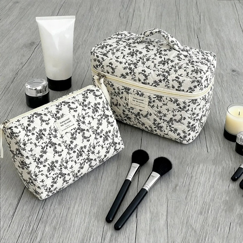 Makeup Pouch Large Capacity Gifts for Women Women's Cosmetic Bag For Travel Travel Cosmetic Pouch Makeup and Cosmetics Organizer