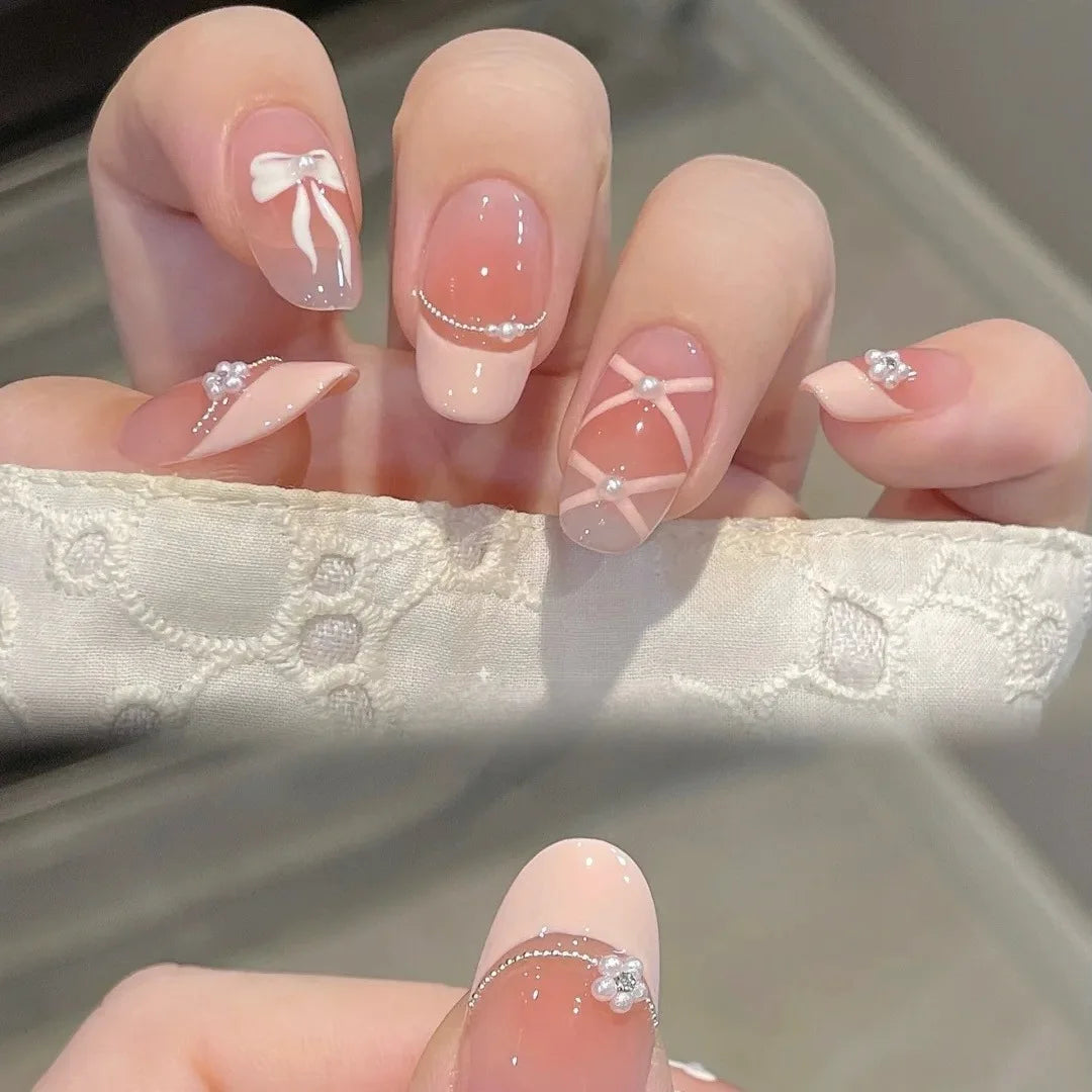 10Pcs White French Pink Heart Diamond Manicure Art Gentle Sweet Short Oval Artificial Wearing Nails Patch Full Cover Press Ons