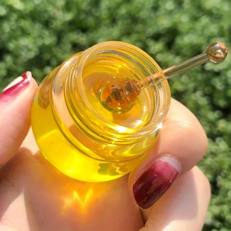 Transparent Honey Pot Lip Mask Moisturizes, Moisturizes, Lightens Lip Lines, Sleep Lip Mask, and Lip Care