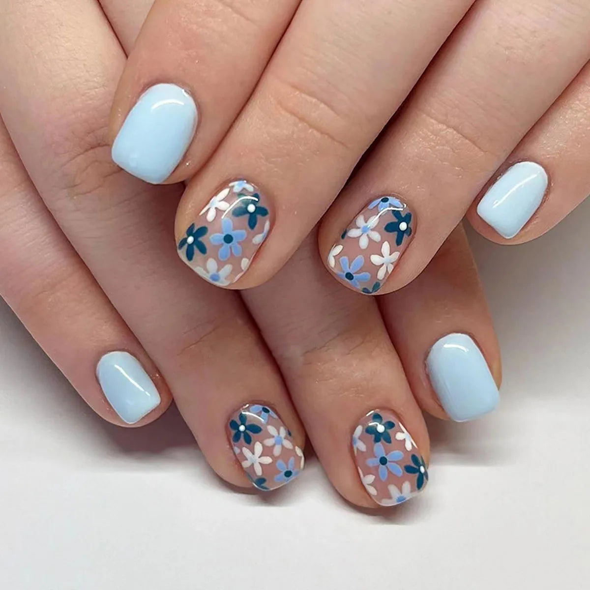 24Pcs Pink Cat Blue Love Cute Short Ballet Press on False Nails Sweet French Cat Eye Bow Star Designs Style Detachable Nails Set
