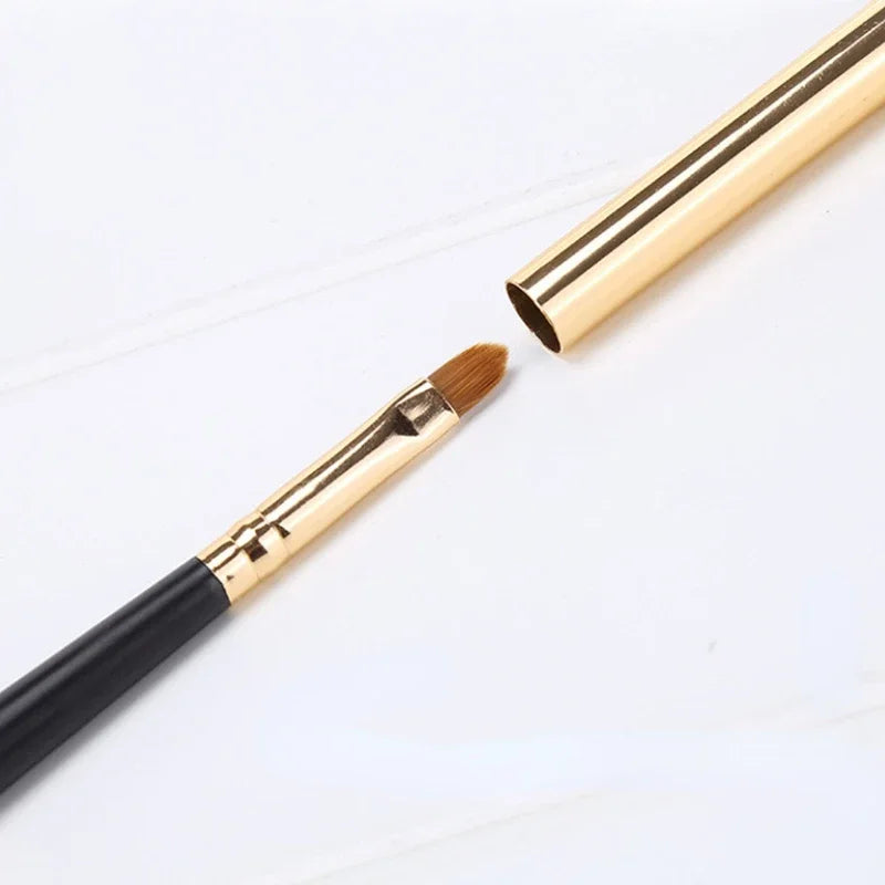 Portable Silver Lips Makeup Brush Pen Metal Handle Cosmetic Lipgloss Lipstick Lip Gloss Brush With Protect Cap  Makeup Brushes