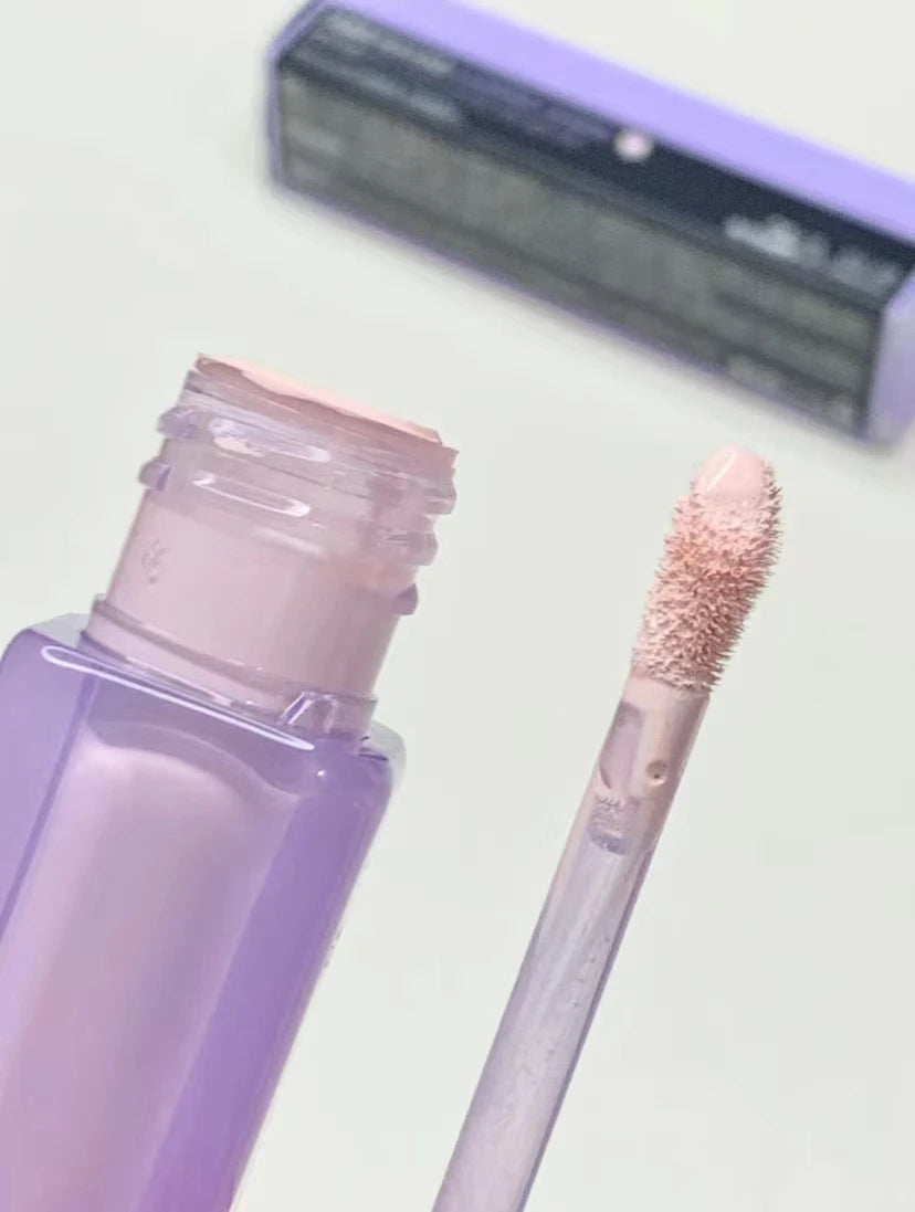 Girlscrush Liquid Concealer Facial Brightening Velvet Sunscreen Mark Expand Moisture Skin Application Holding Makeup