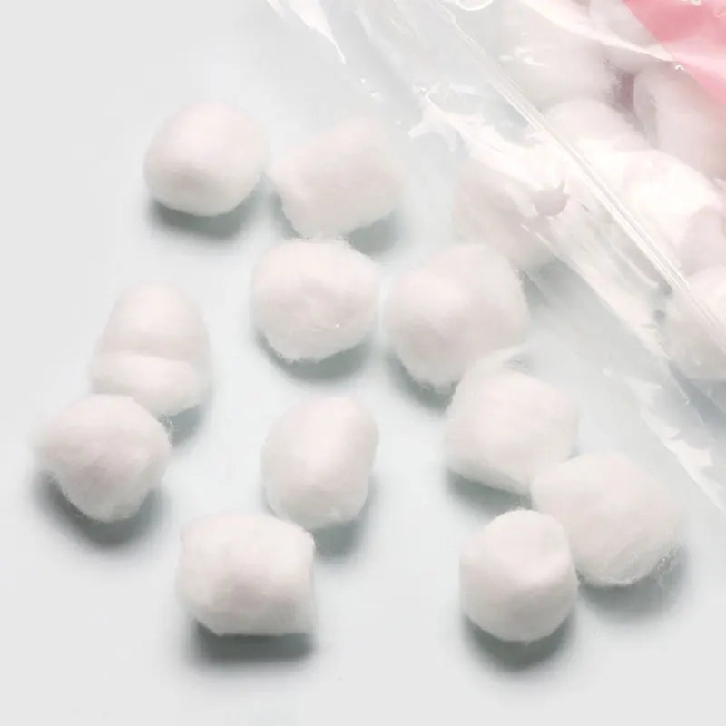 100Pcs/Pack Cotton Balls Nail Polish Remover Cleaning Tool UV Gel Nail Tips Cleaner Nail Art Manicure Assossories