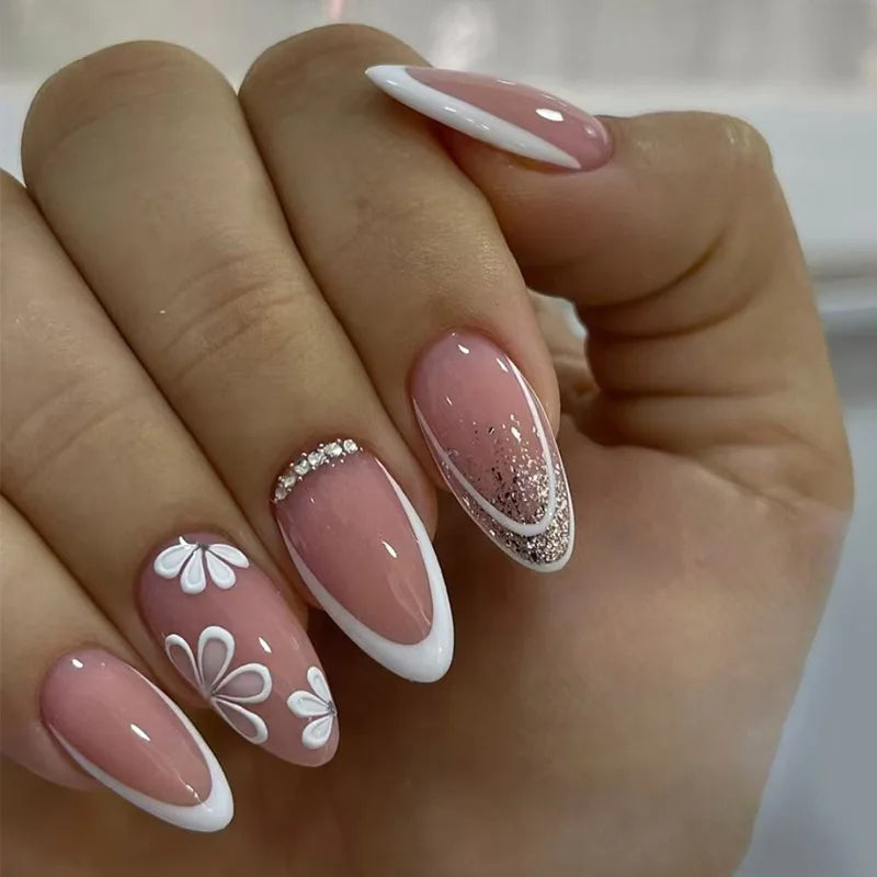 24Pcs 3D Strawberry Rabbit Flower Fake Nails Press on Mid-length Almond Wearable False Nails Green Gradient Pearl Manicure Tips
